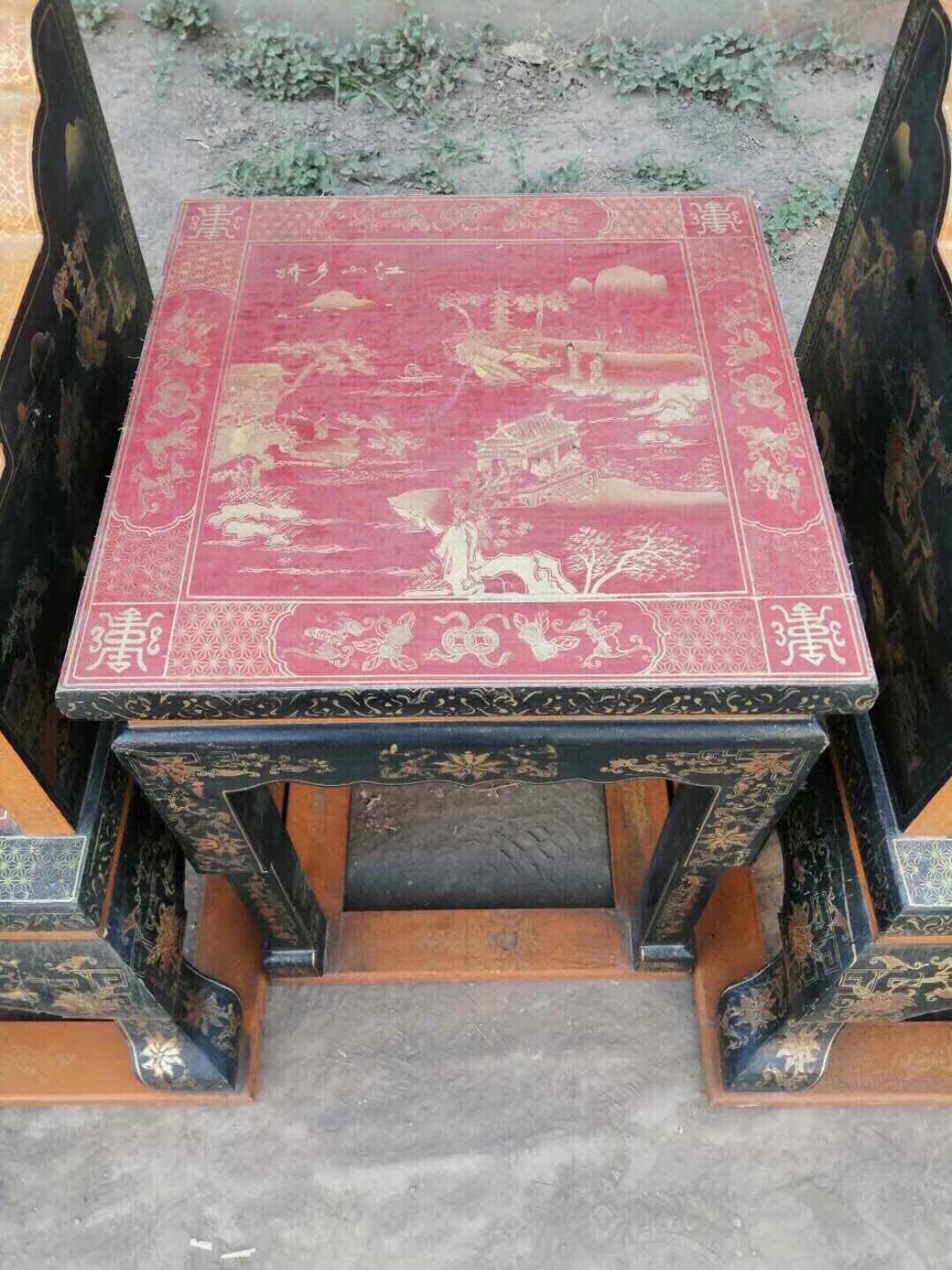 A set of Chinese antique rosewood throne