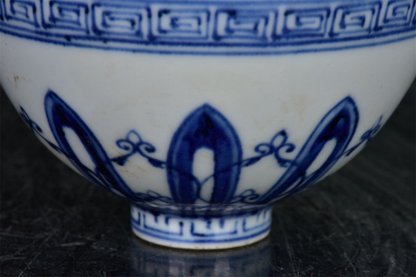 Chinese Antique Blue and White Chicken Heart Cup
