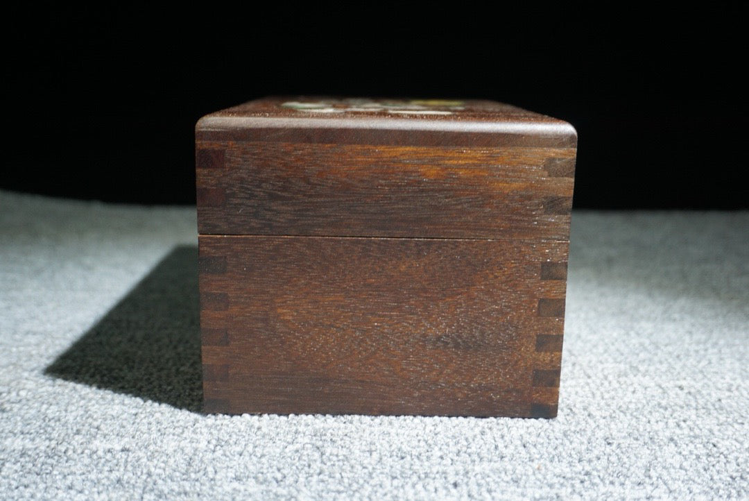 Chinese antique rosewood inlaid shell box