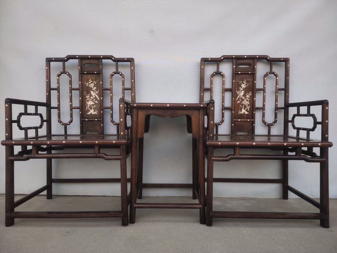 A set of Chinese antique rosewood grand chairs