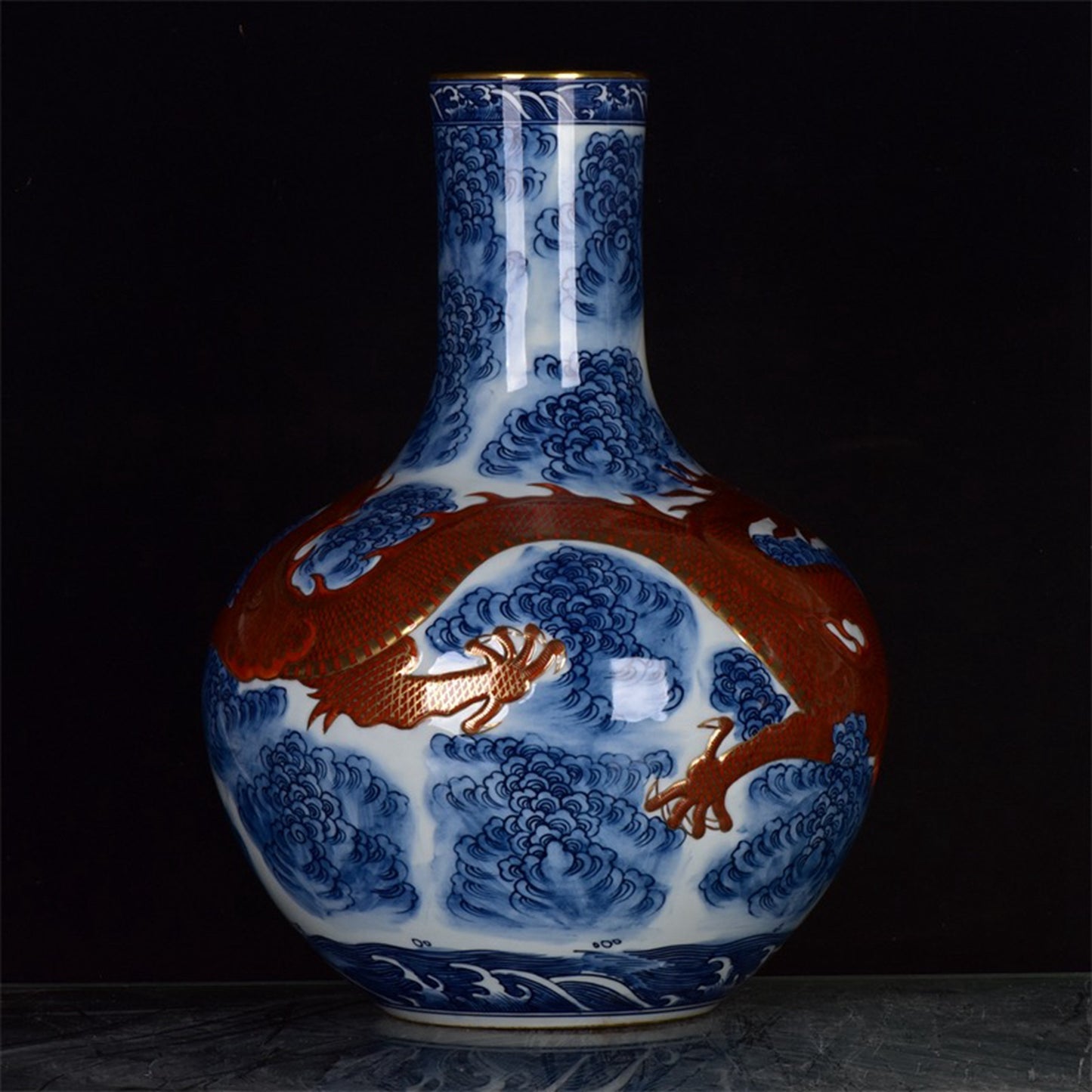 Chinese antique blue and white glazed red gold-plated auspicious cloud dragon patterned celestial sphere vase