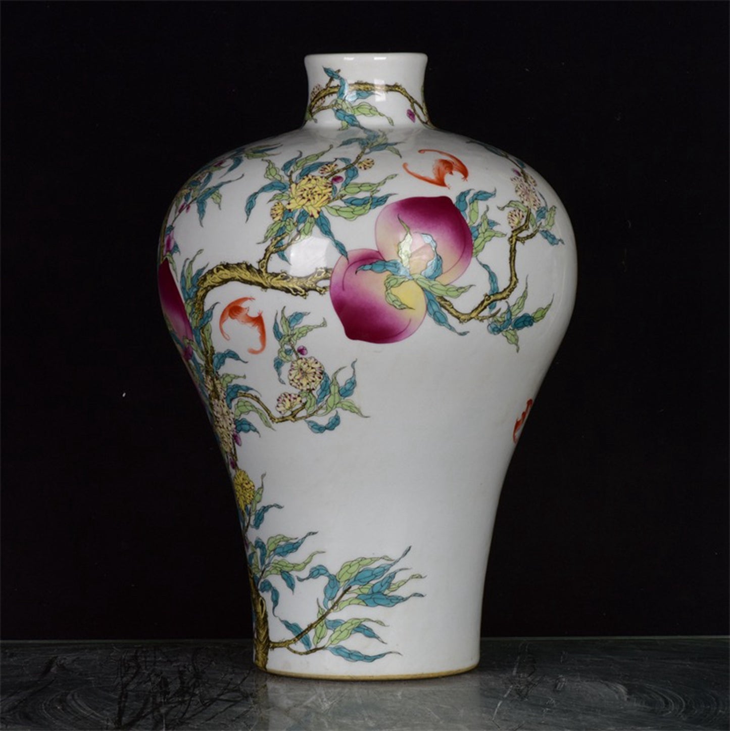 Chinese Antique Pink Nine Peach Plum Vase