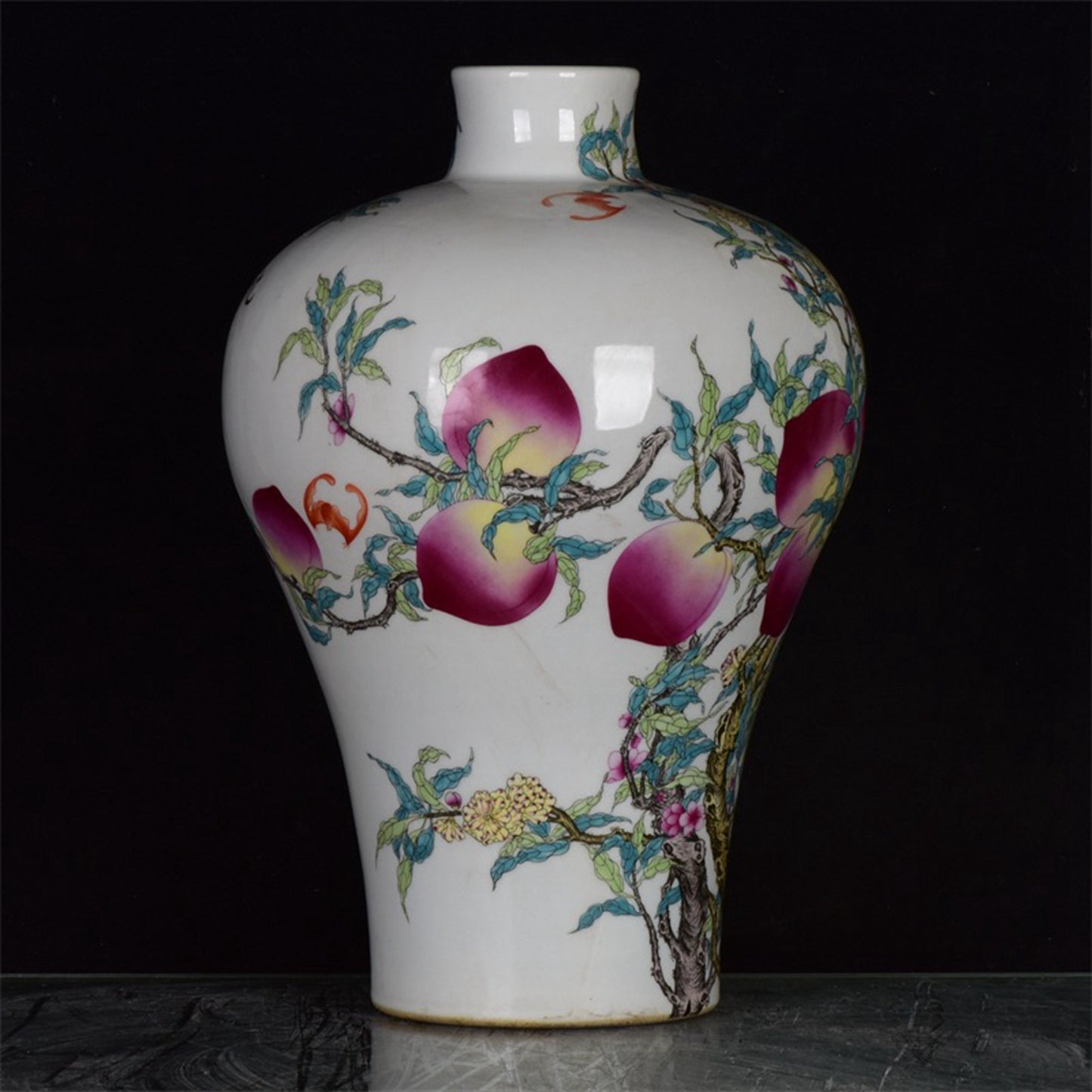 Chinese Antique Pink Nine Peach Plum Vase