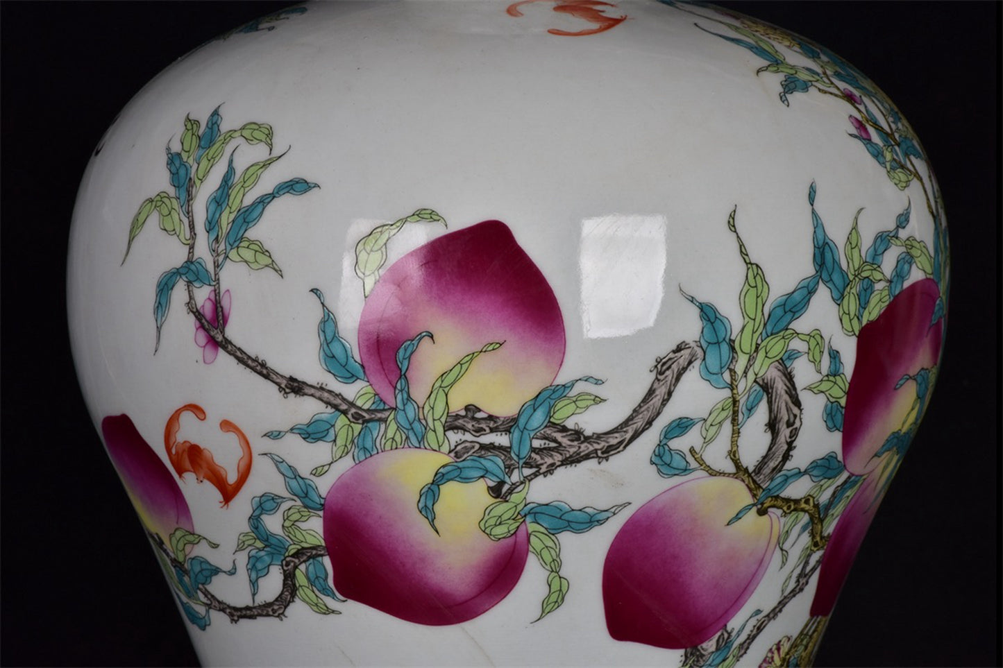 Chinese Antique Pink Nine Peach Plum Vase