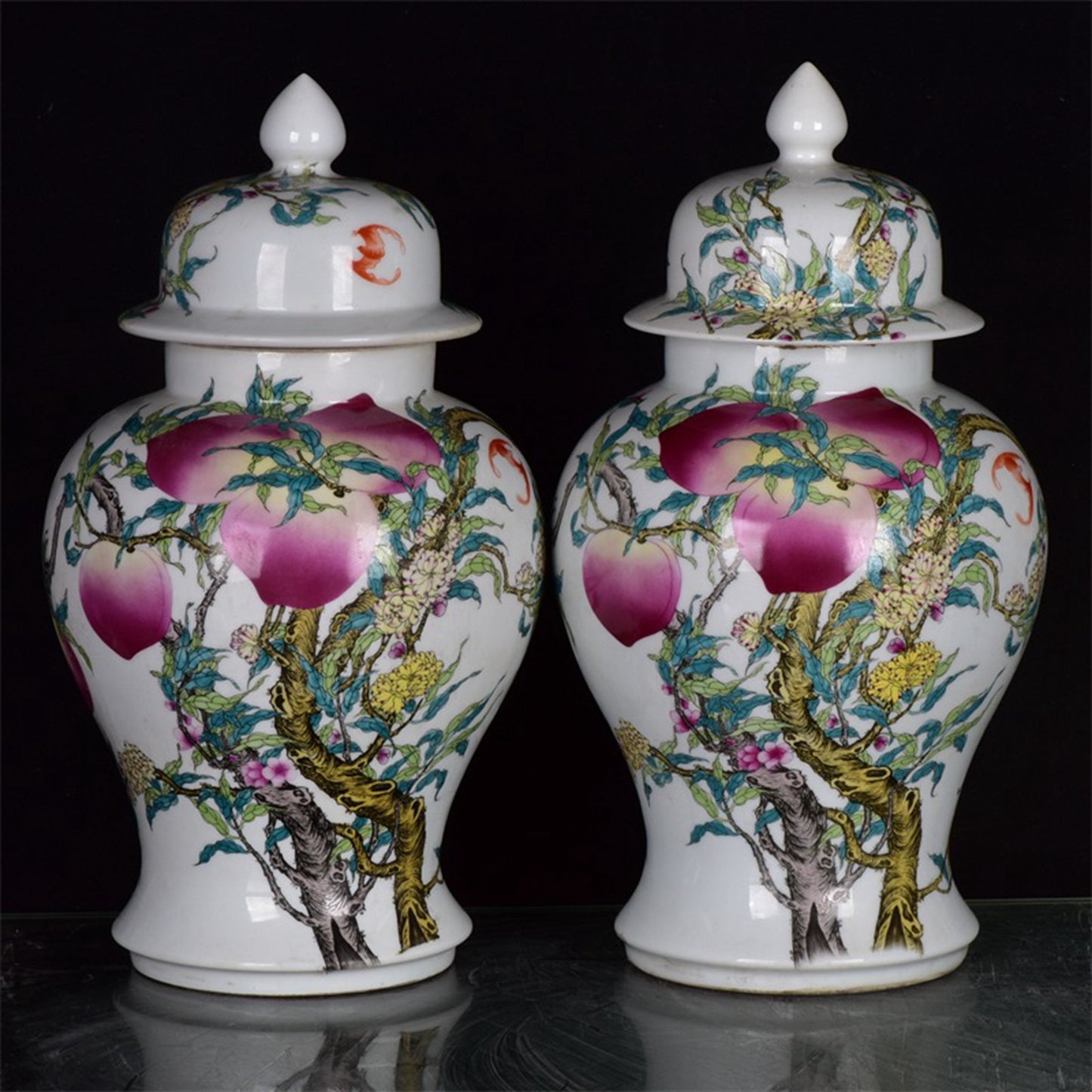 Chinese Antique Colored Nine Peaches and Five Blessings General Jar