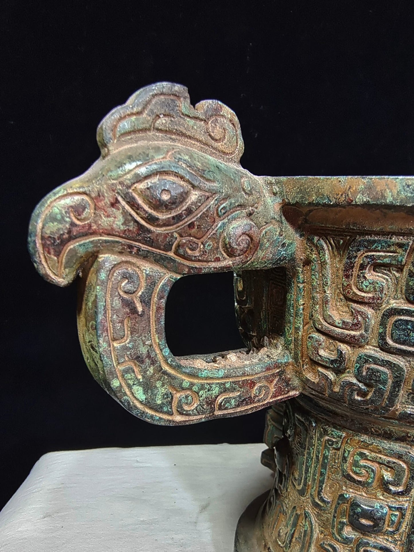 Chinese antique bronze "The First Gui of the Wind Bird in the Wind"