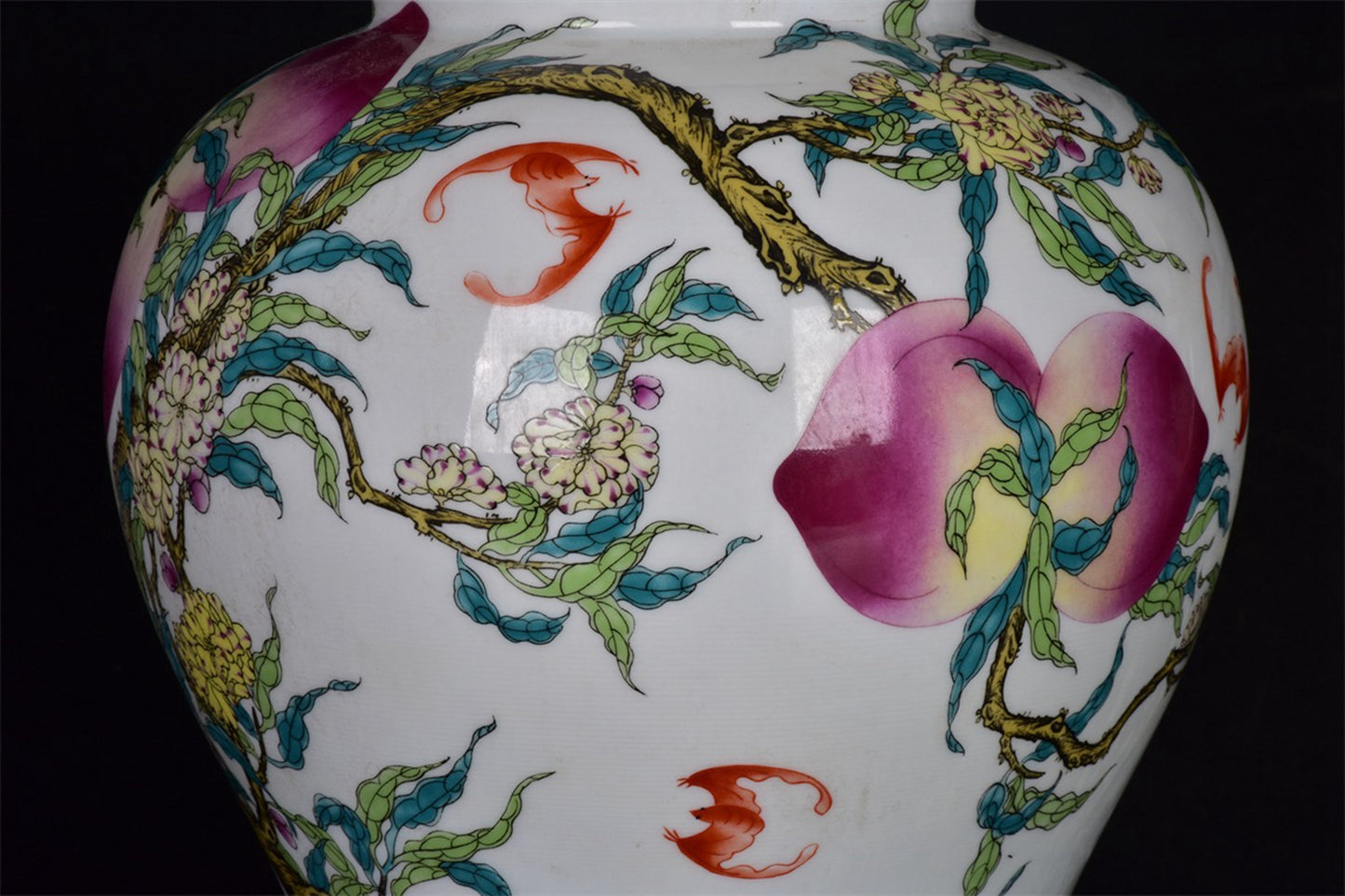 Chinese Antique Colored Nine Peaches and Five Blessings General Jar