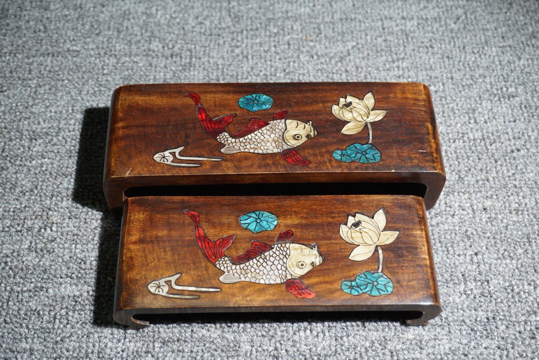Chinese antique rosewood inlaid shells have been available for over a year as a complete set of grinding machines