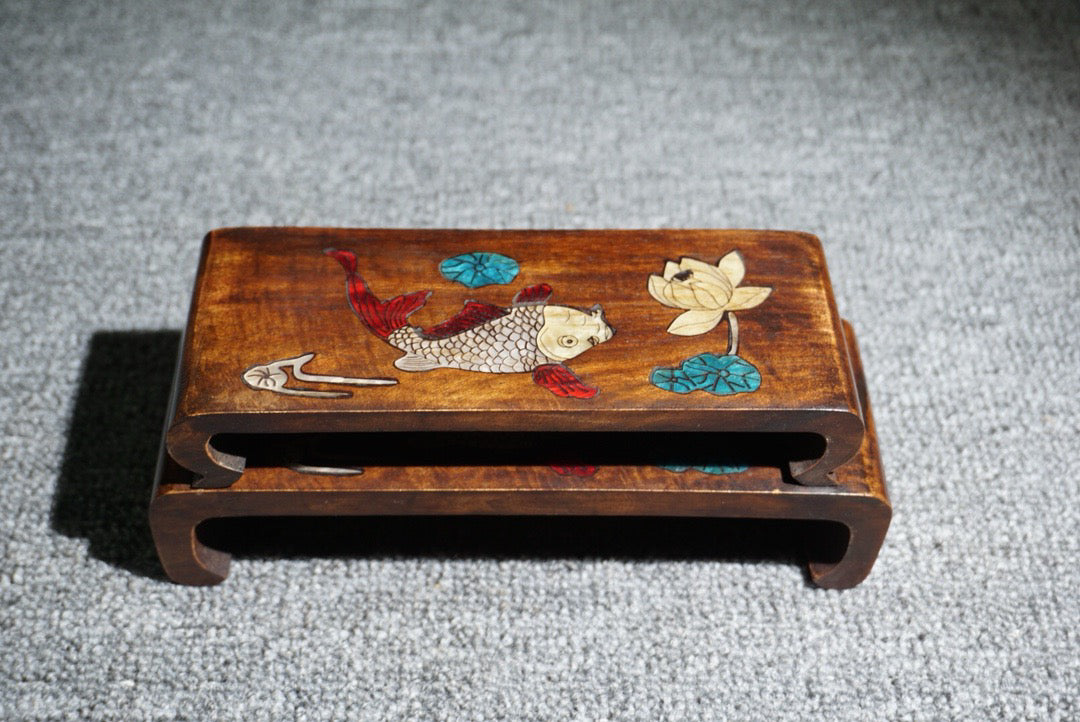 Chinese antique rosewood inlaid shells have been available for over a year as a complete set of grinding machines
