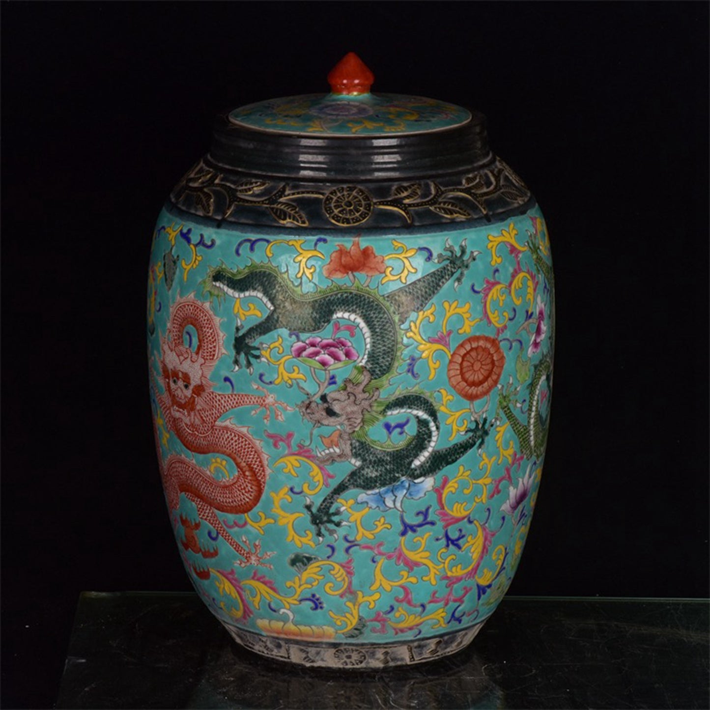 Chinese antique green glazed dragon patterned lid jar