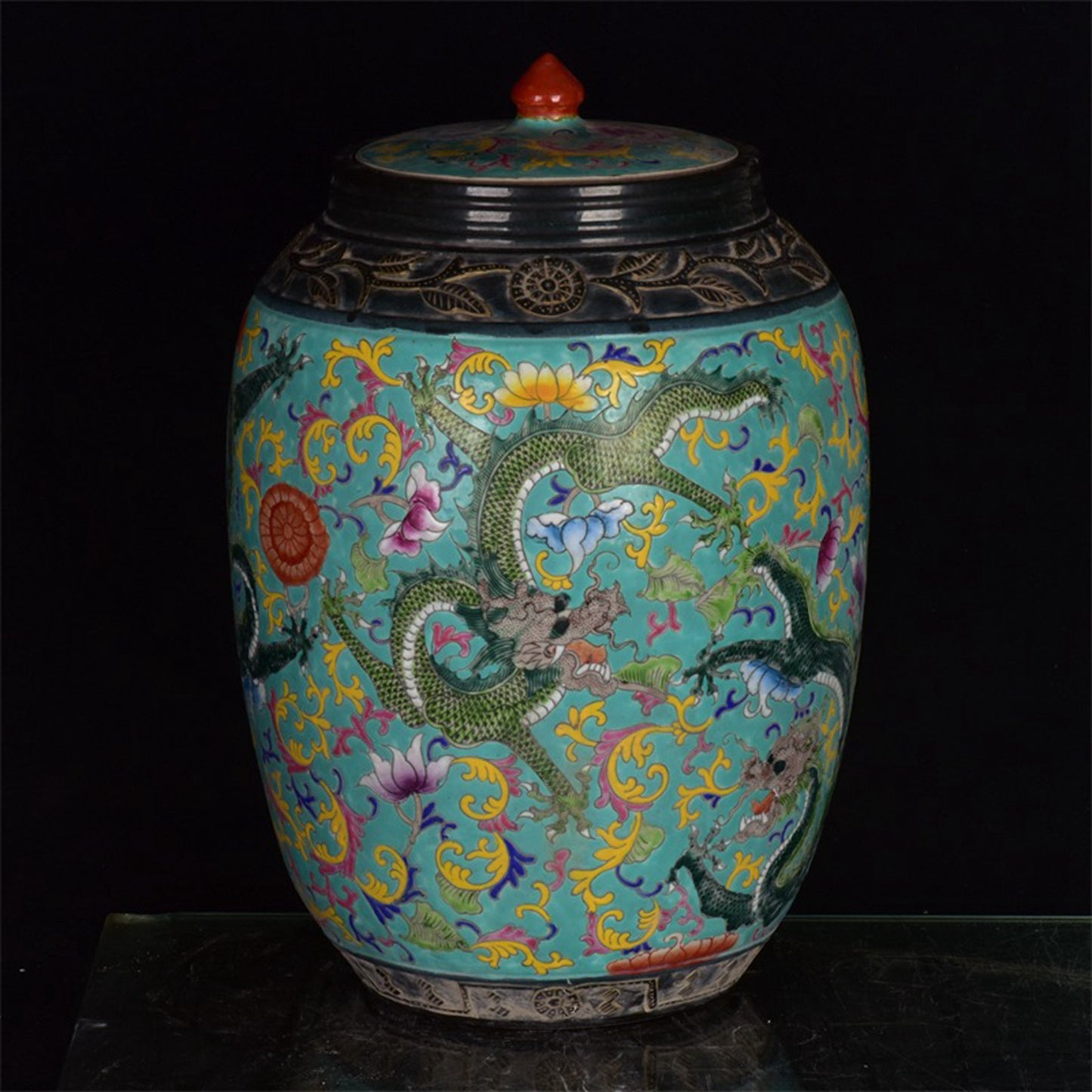 Chinese antique green glazed dragon patterned lid jar
