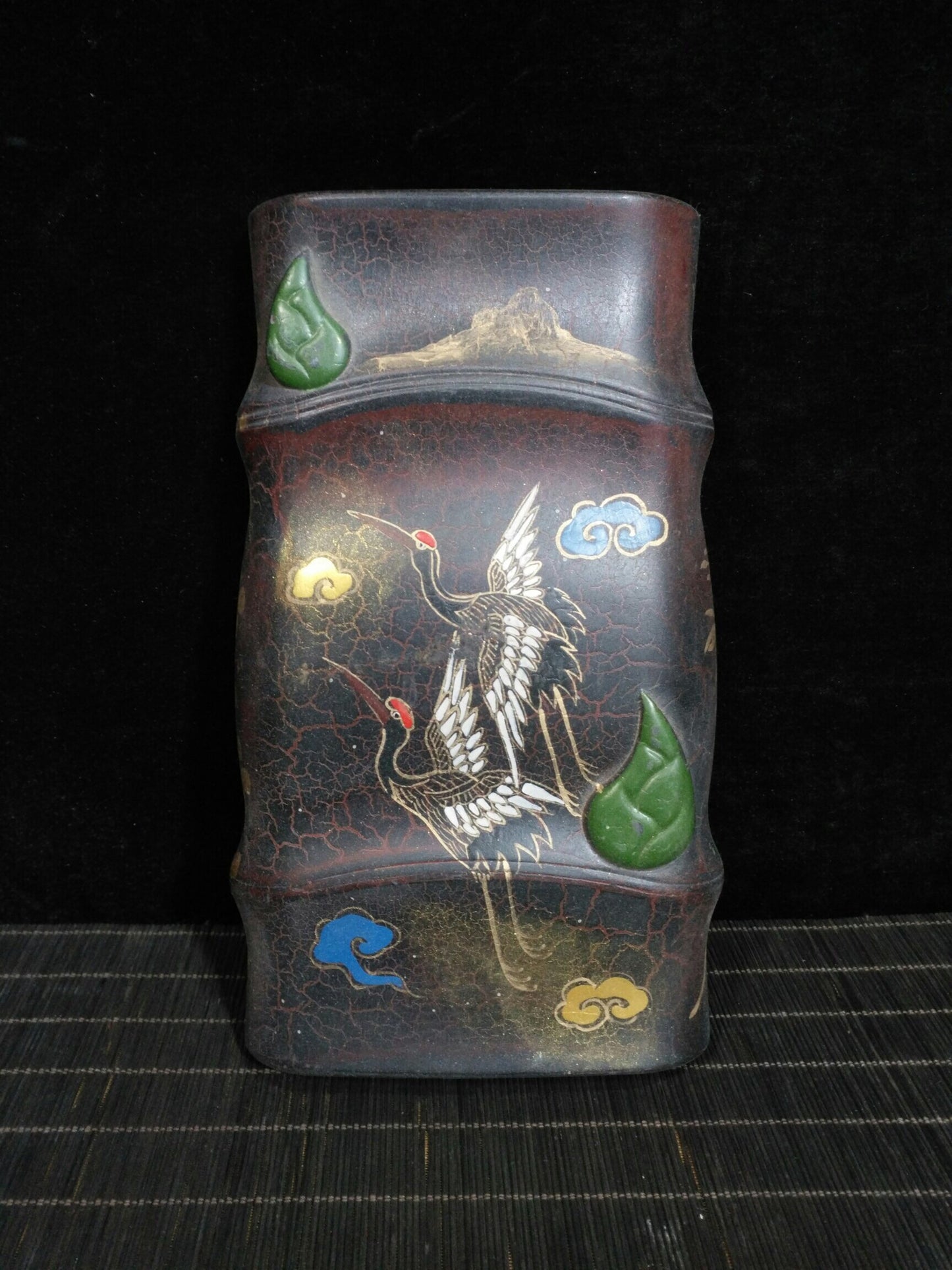 Chinese antique "Flying Crane Yannian"