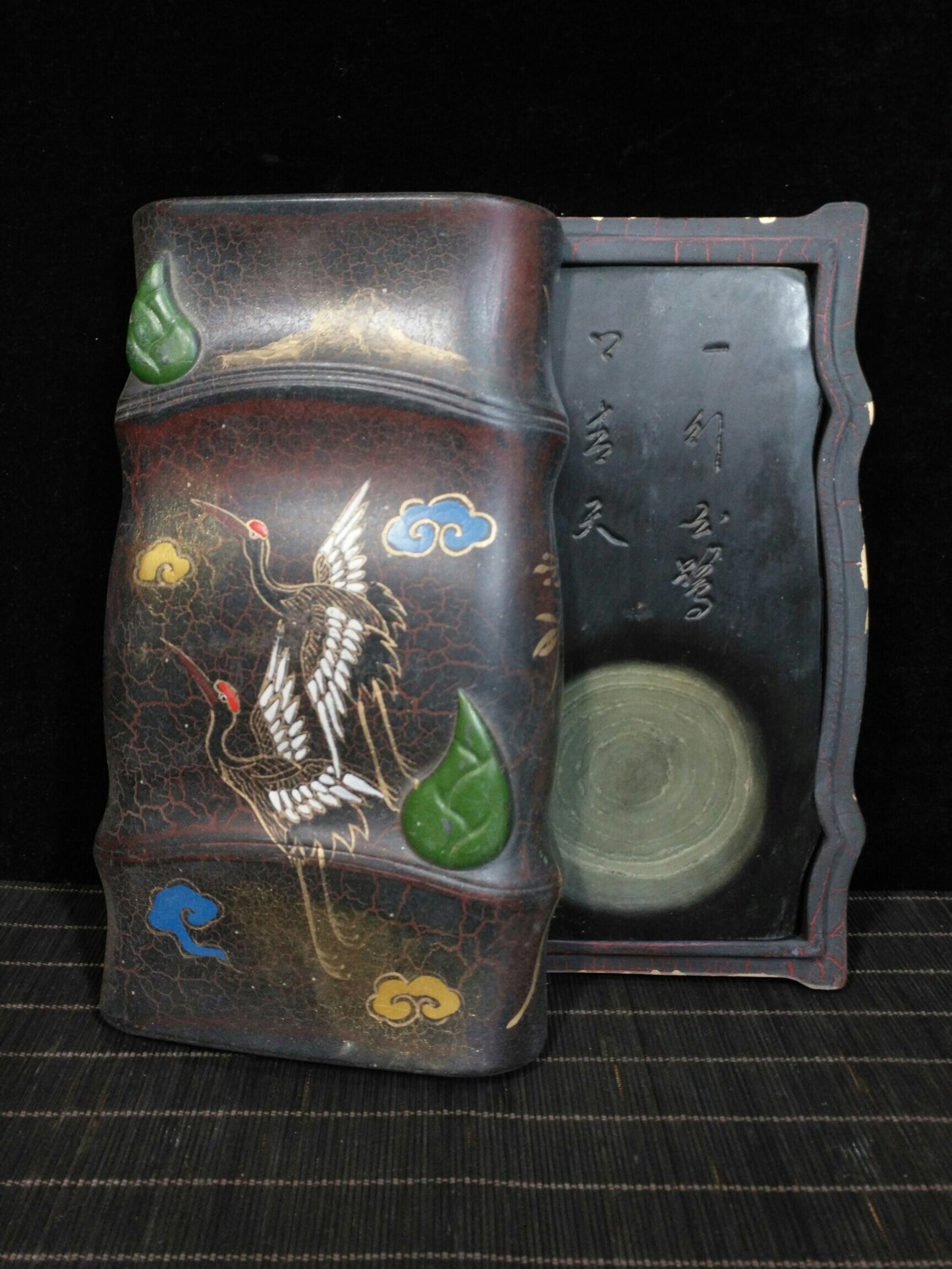 Chinese antique "Flying Crane Yannian"