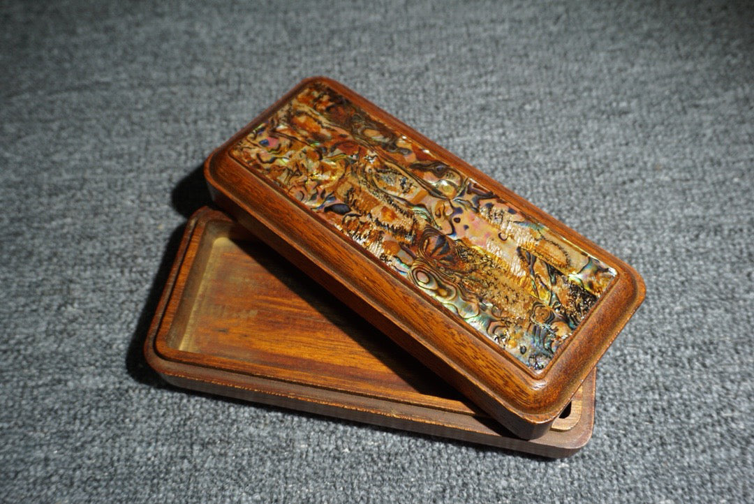 Chinese antique rosewood inlaid natural mother-in-law eyeglass box