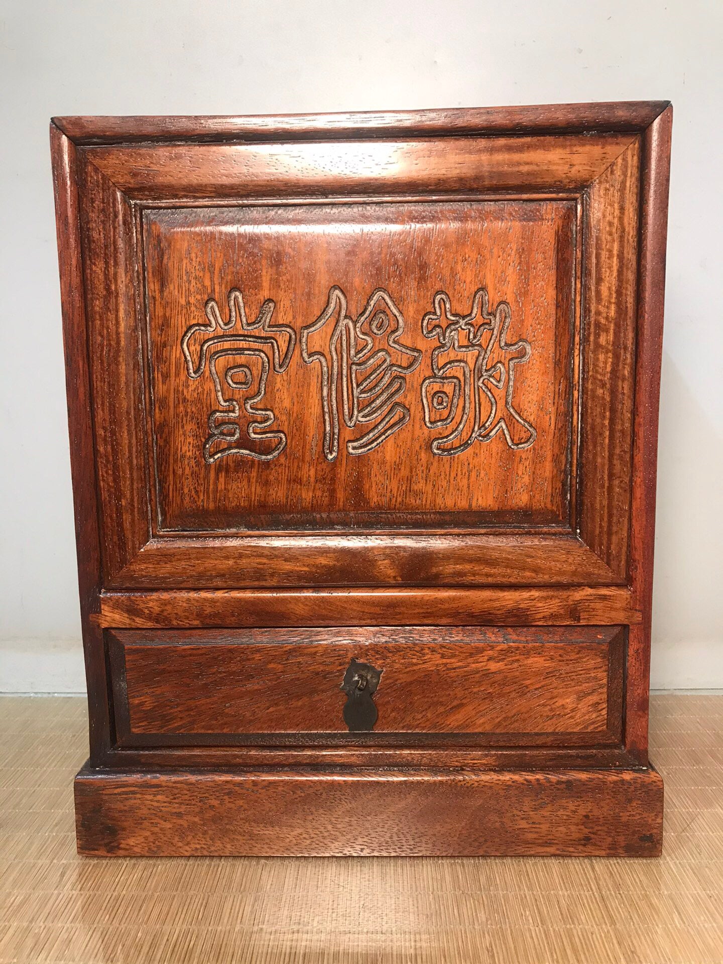 Chinese antique rosewood medicine box