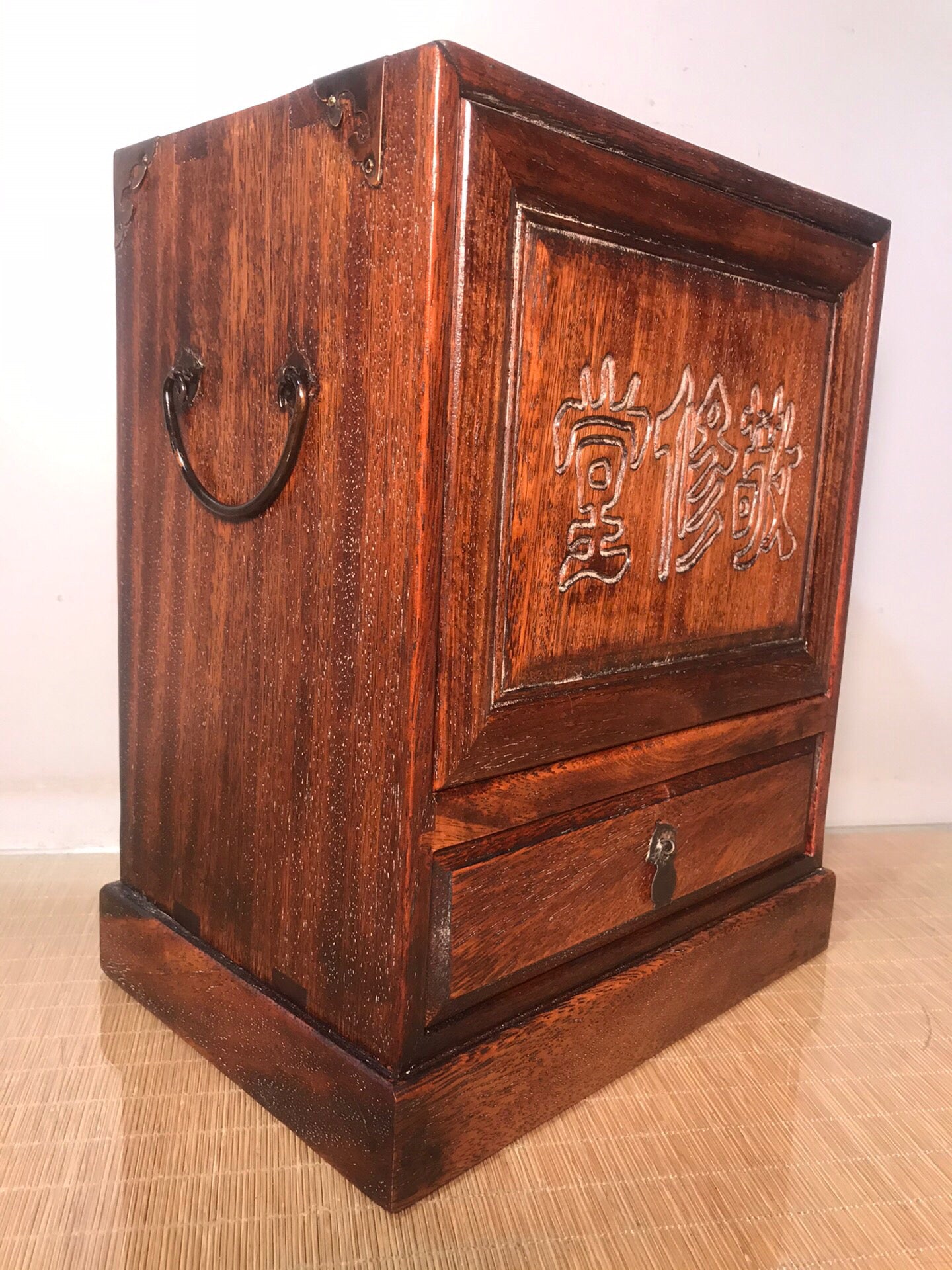 Chinese antique rosewood medicine box
