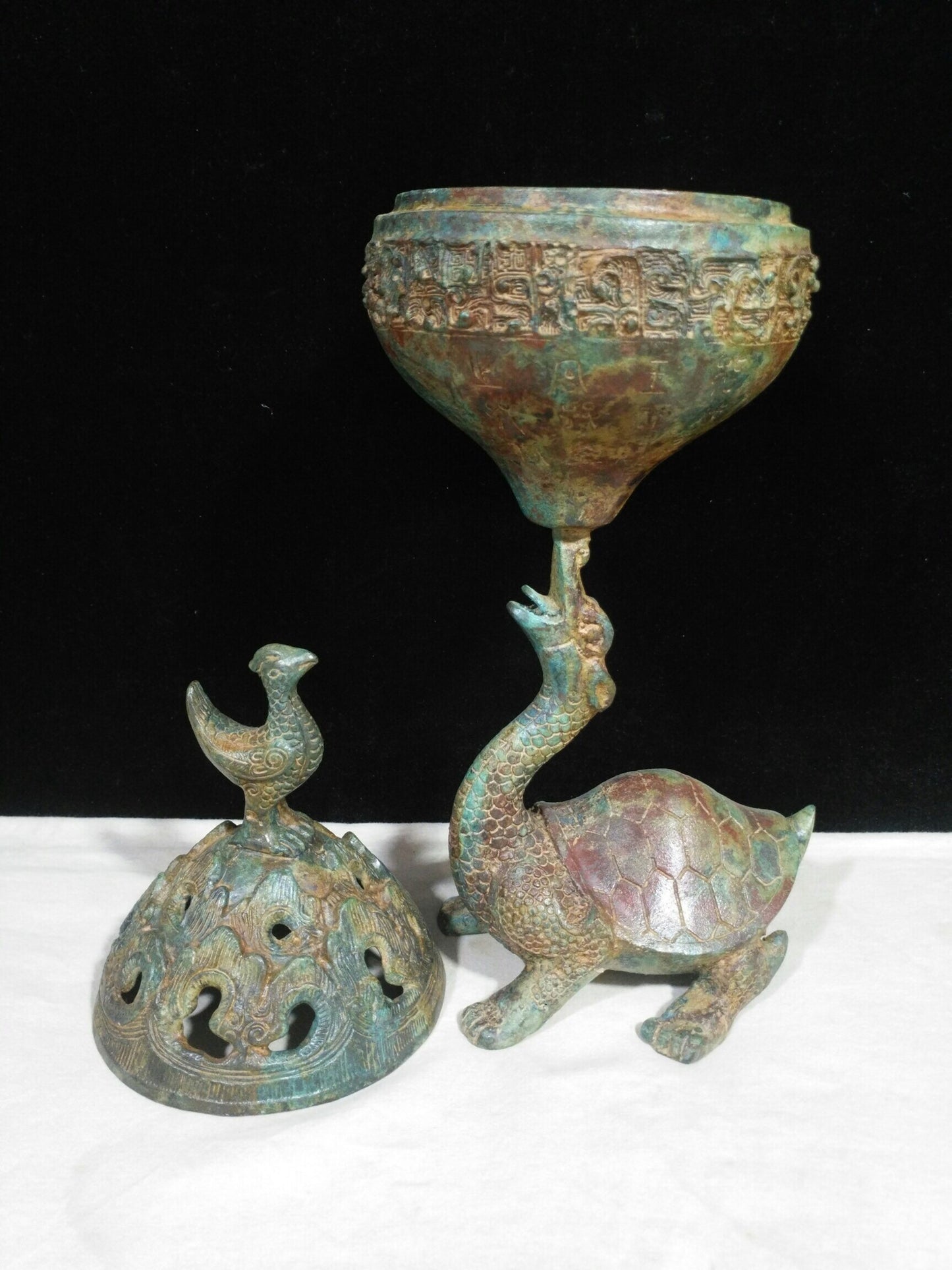 Chinese antique bronze [Dragon and Turtle Holding Boshan Stove]