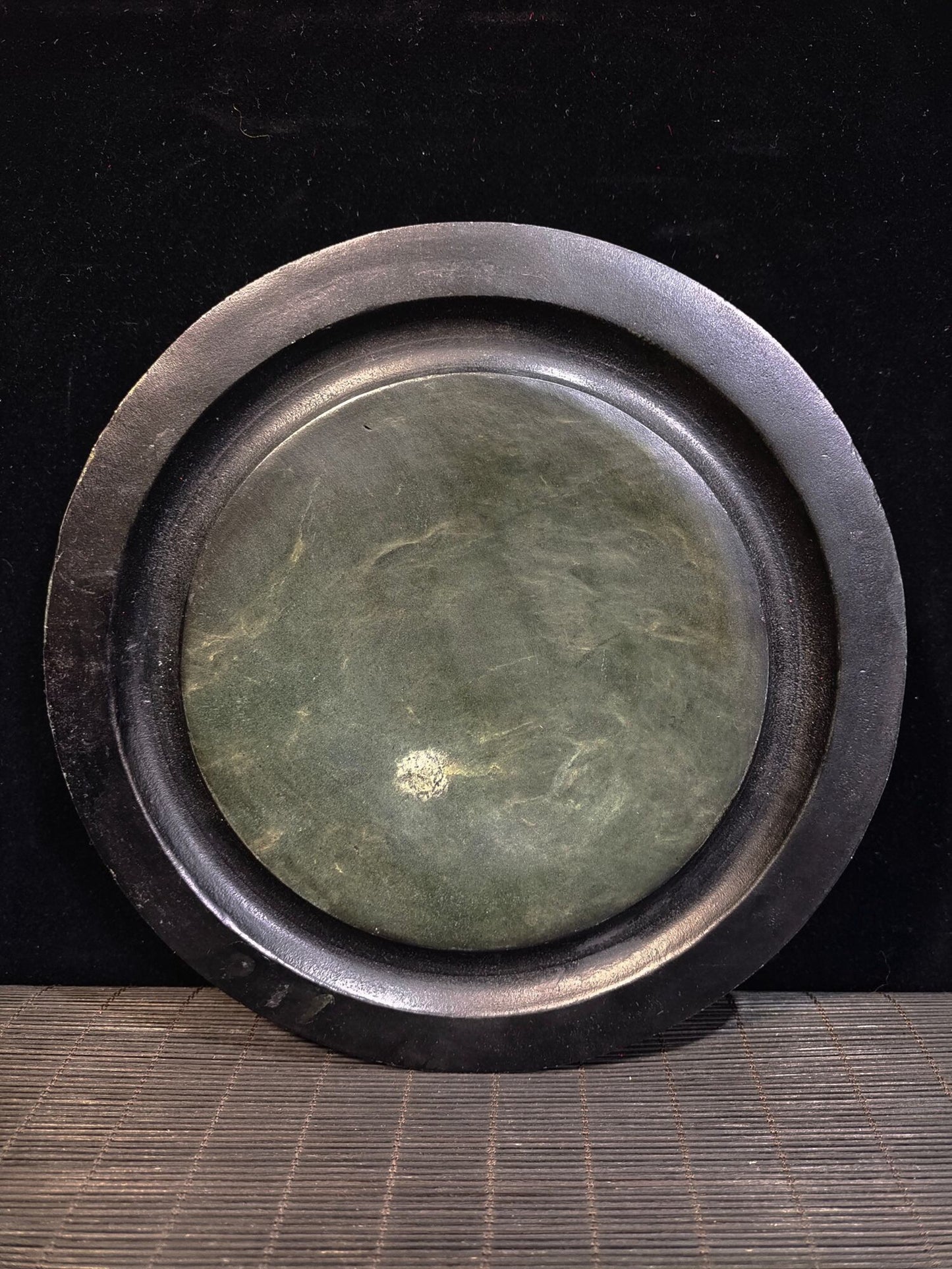 Chinese antique bronze "Wanfu Guayan Tai"