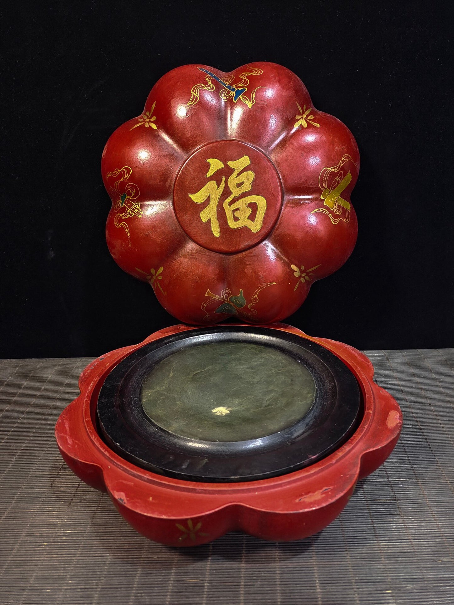 Chinese antique bronze "Wanfu Guayan Tai"