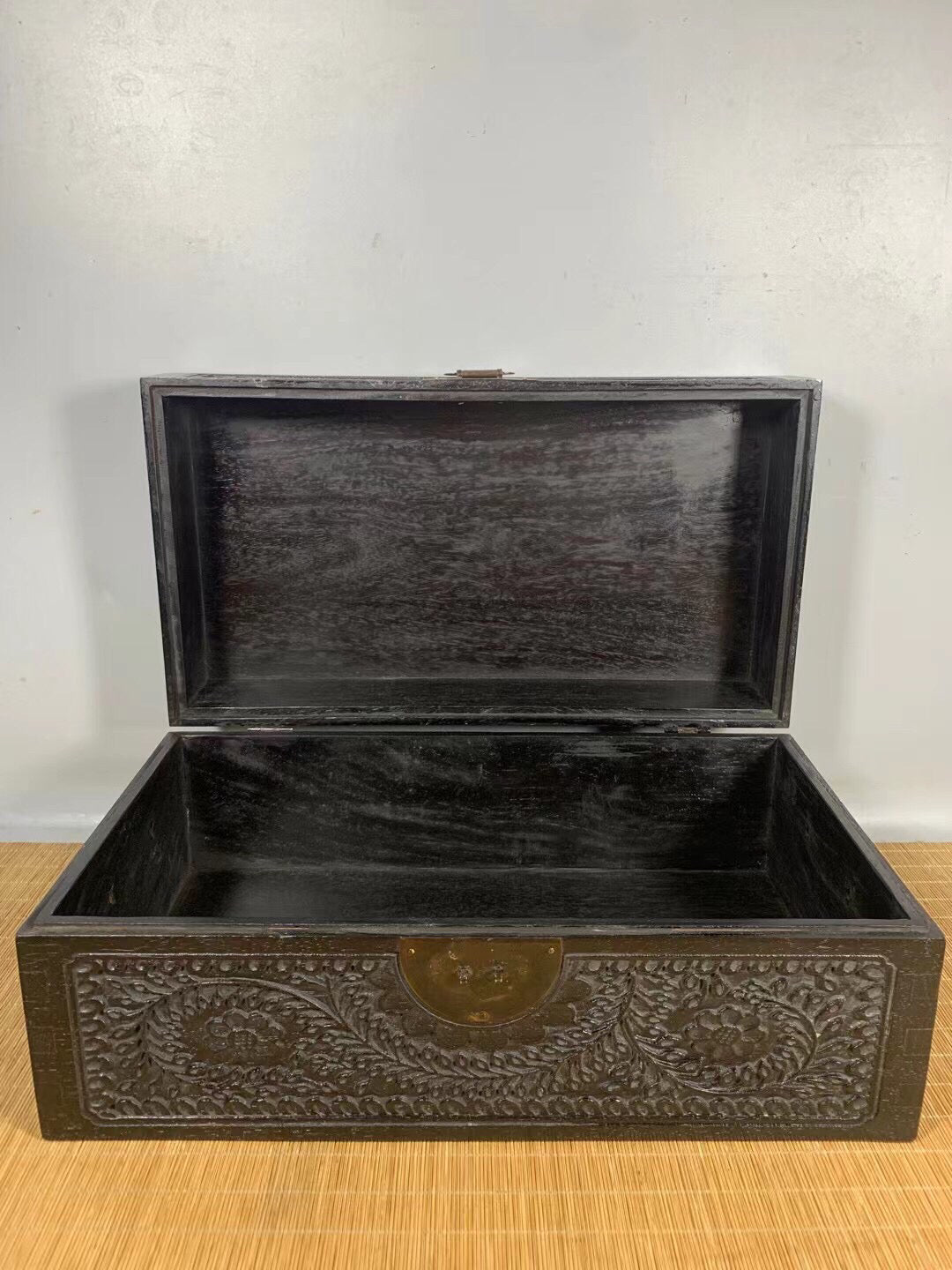Chinese antique rosewood carved box