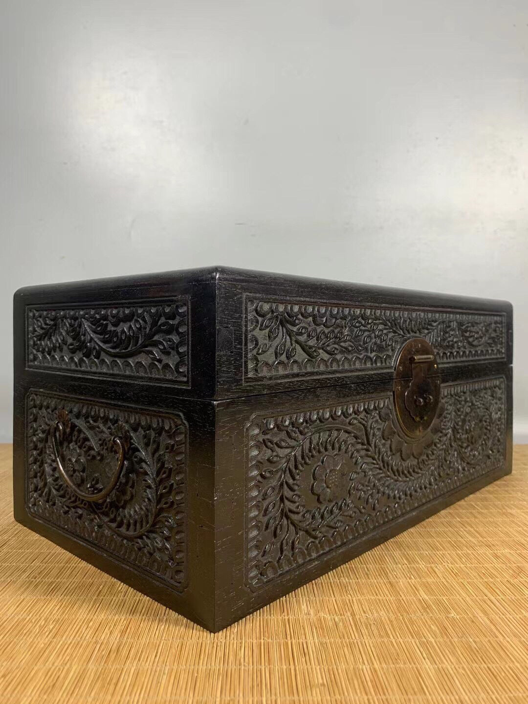 Chinese antique rosewood carved box