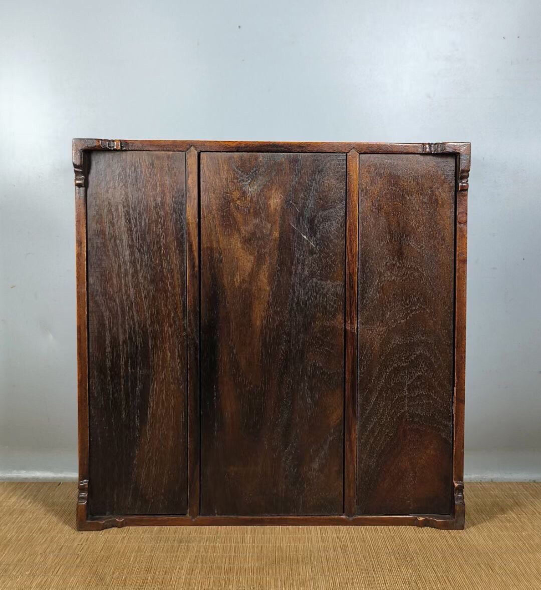 Chinese antique rosewood nine grid box