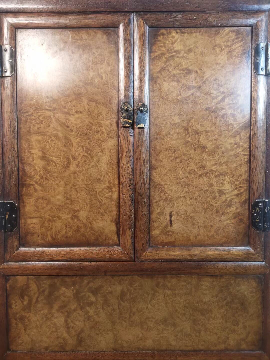 Chinese antique rosewood cabinet