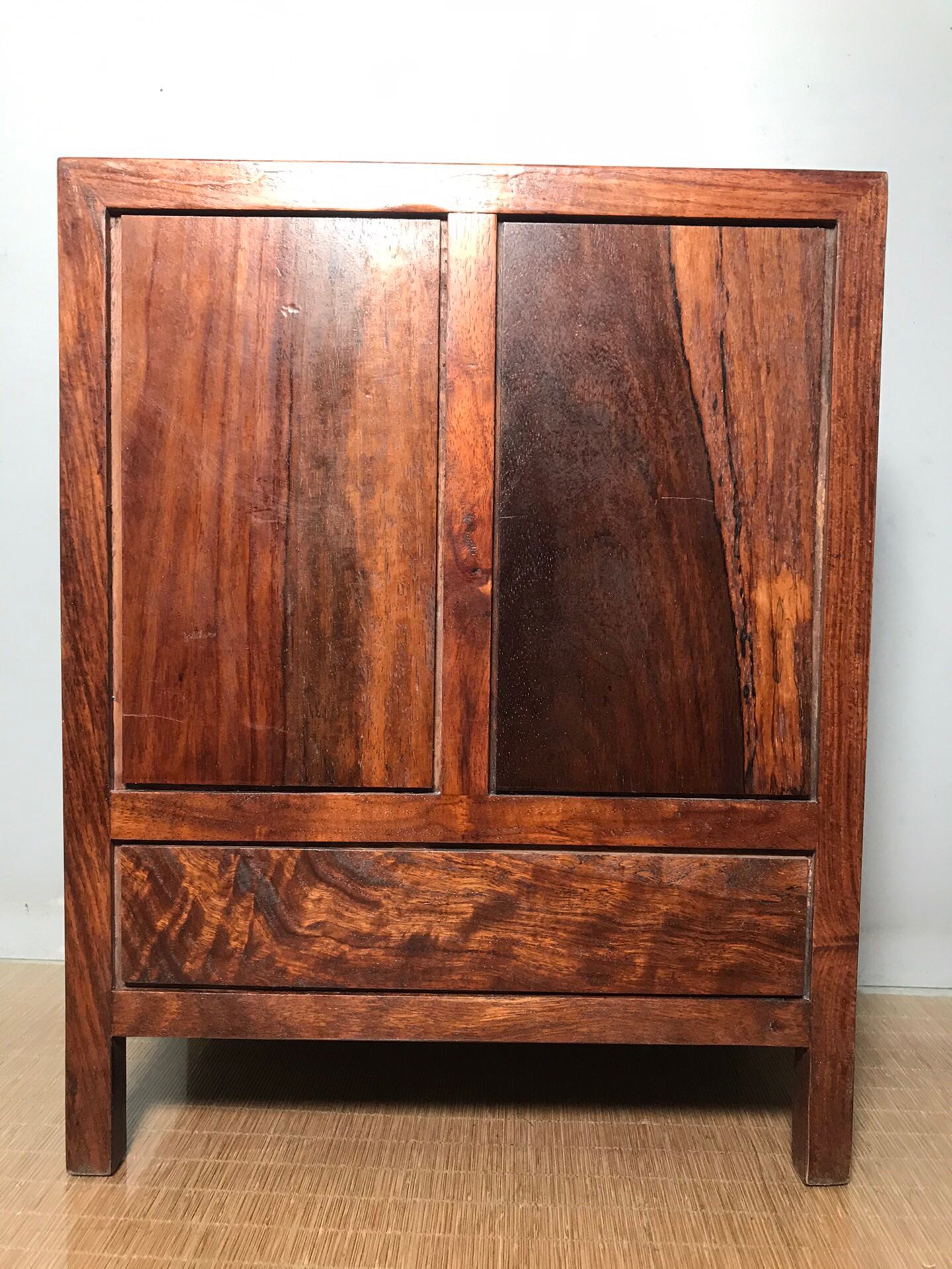 Chinese antique rosewood chest