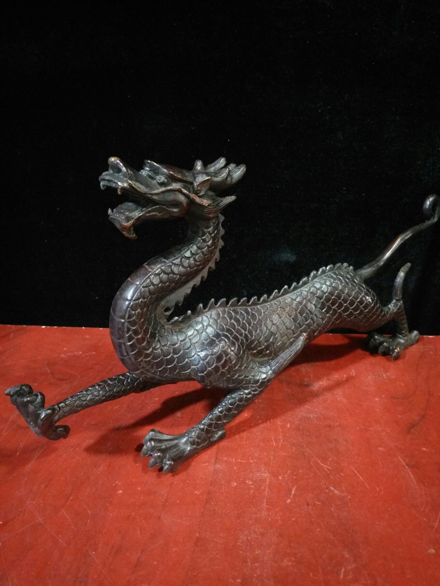 Chinese Antique "Prosperous Dragon in Business"