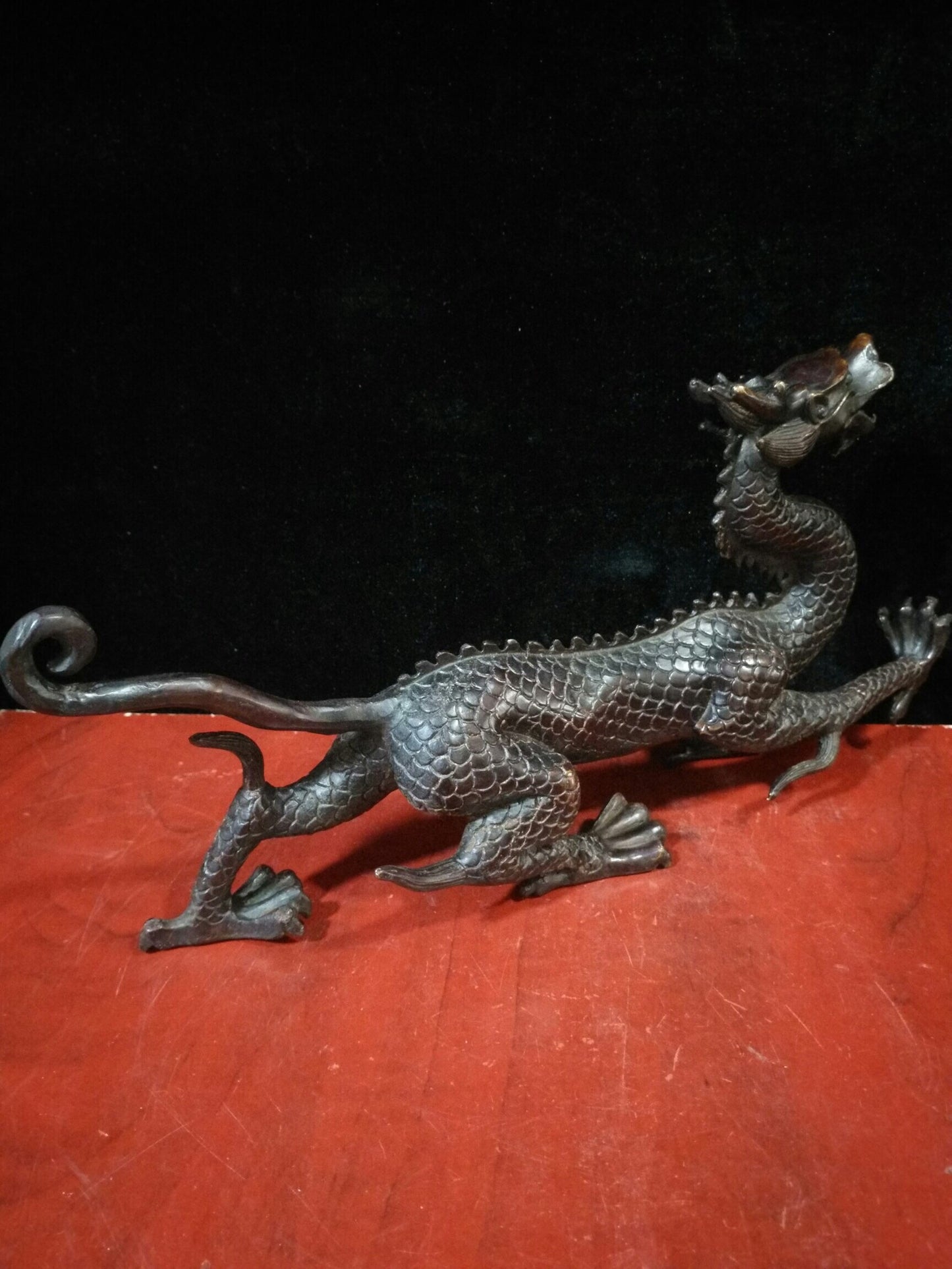Chinese Antique "Prosperous Dragon in Business"