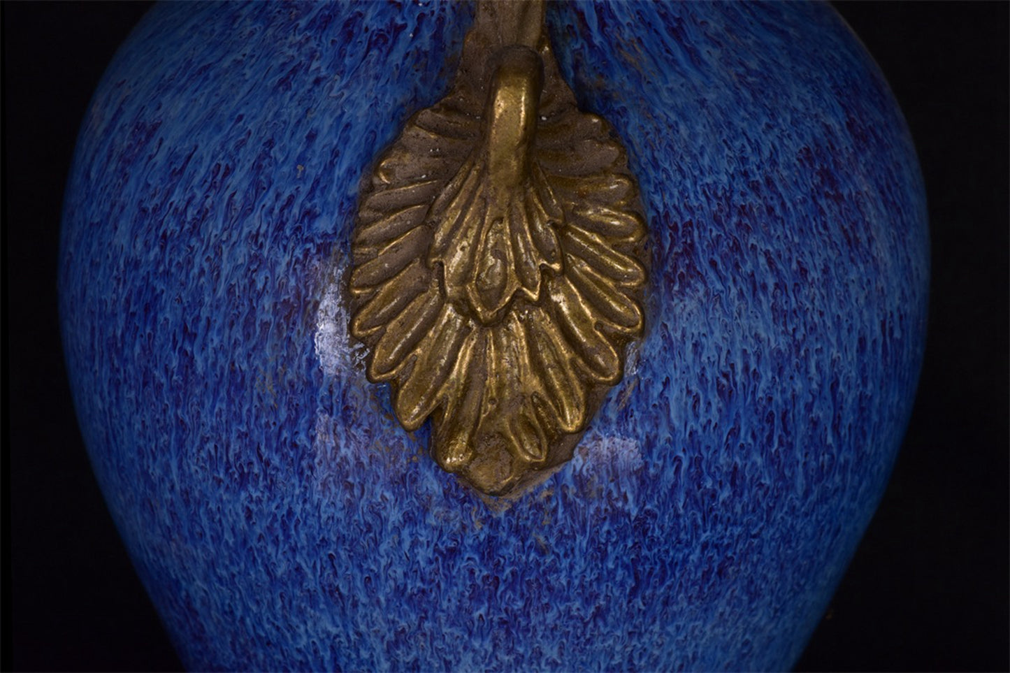 Chinese antique reflux bottle