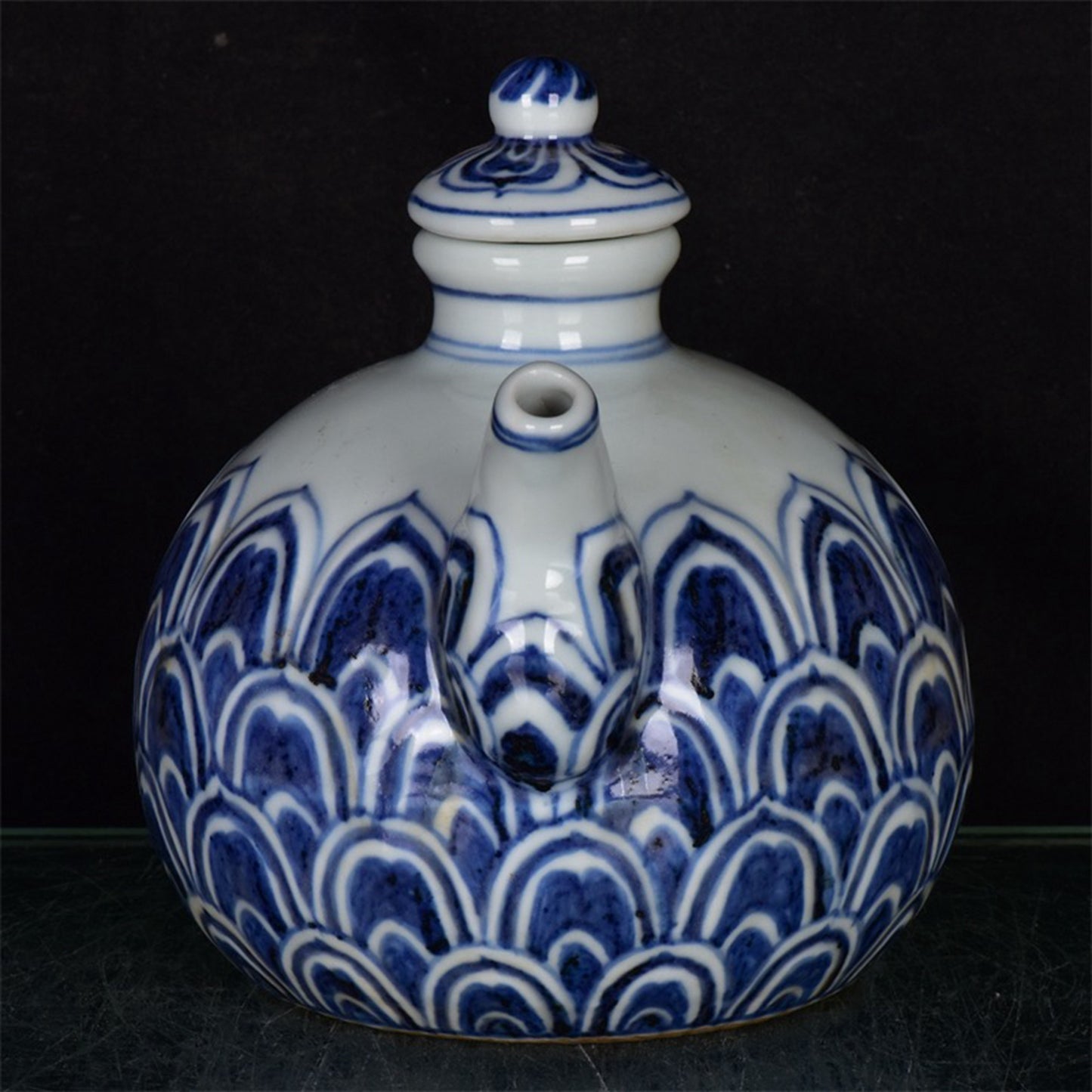 Chinese antique blue and white teapot