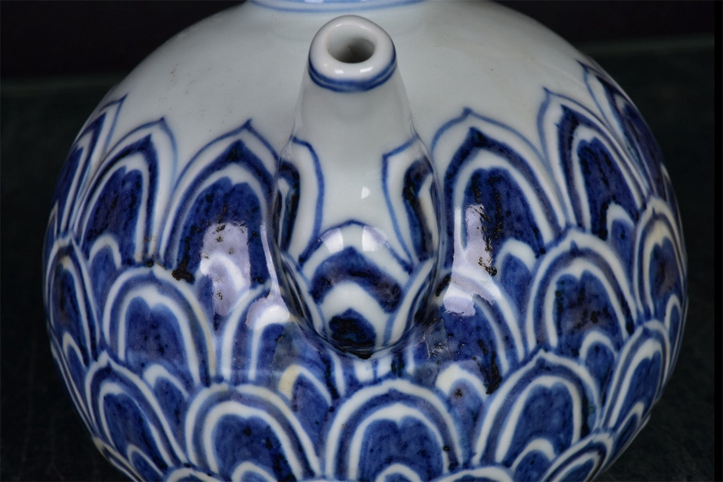 Chinese antique blue and white teapot