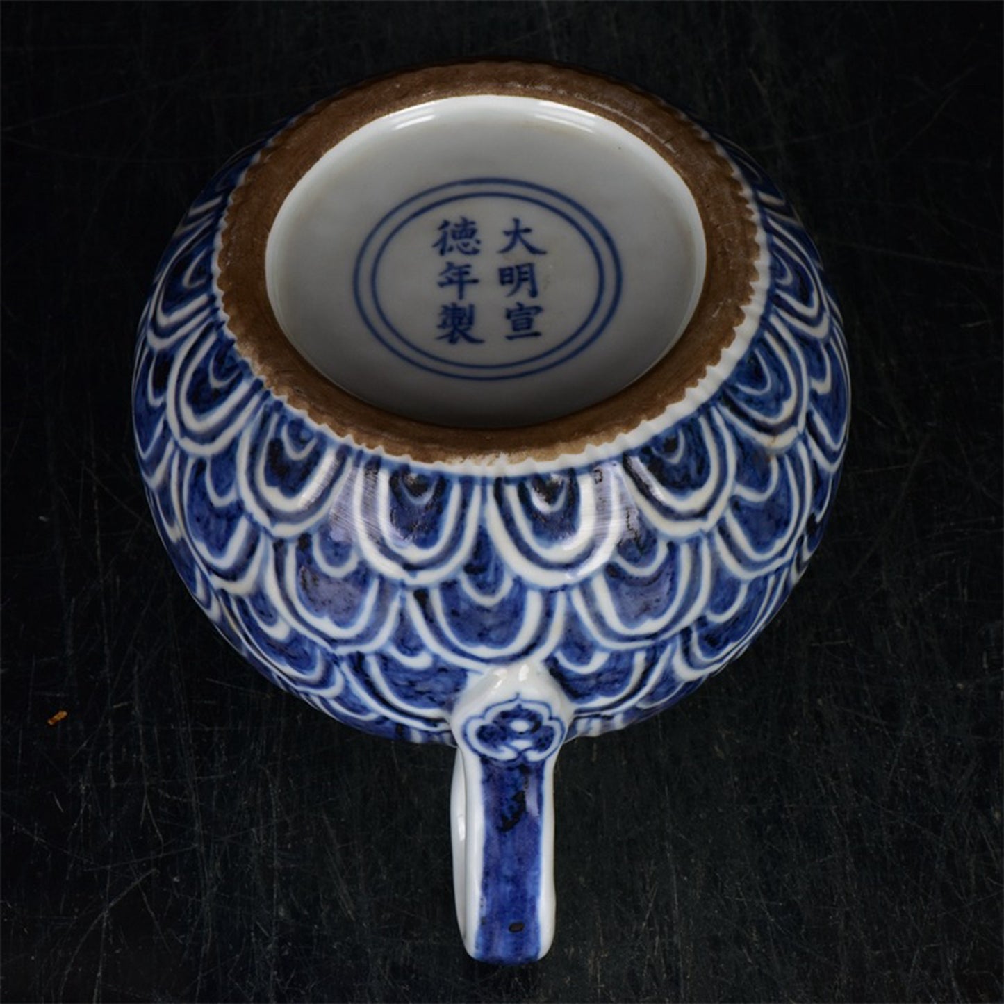Chinese antique blue and white teapot