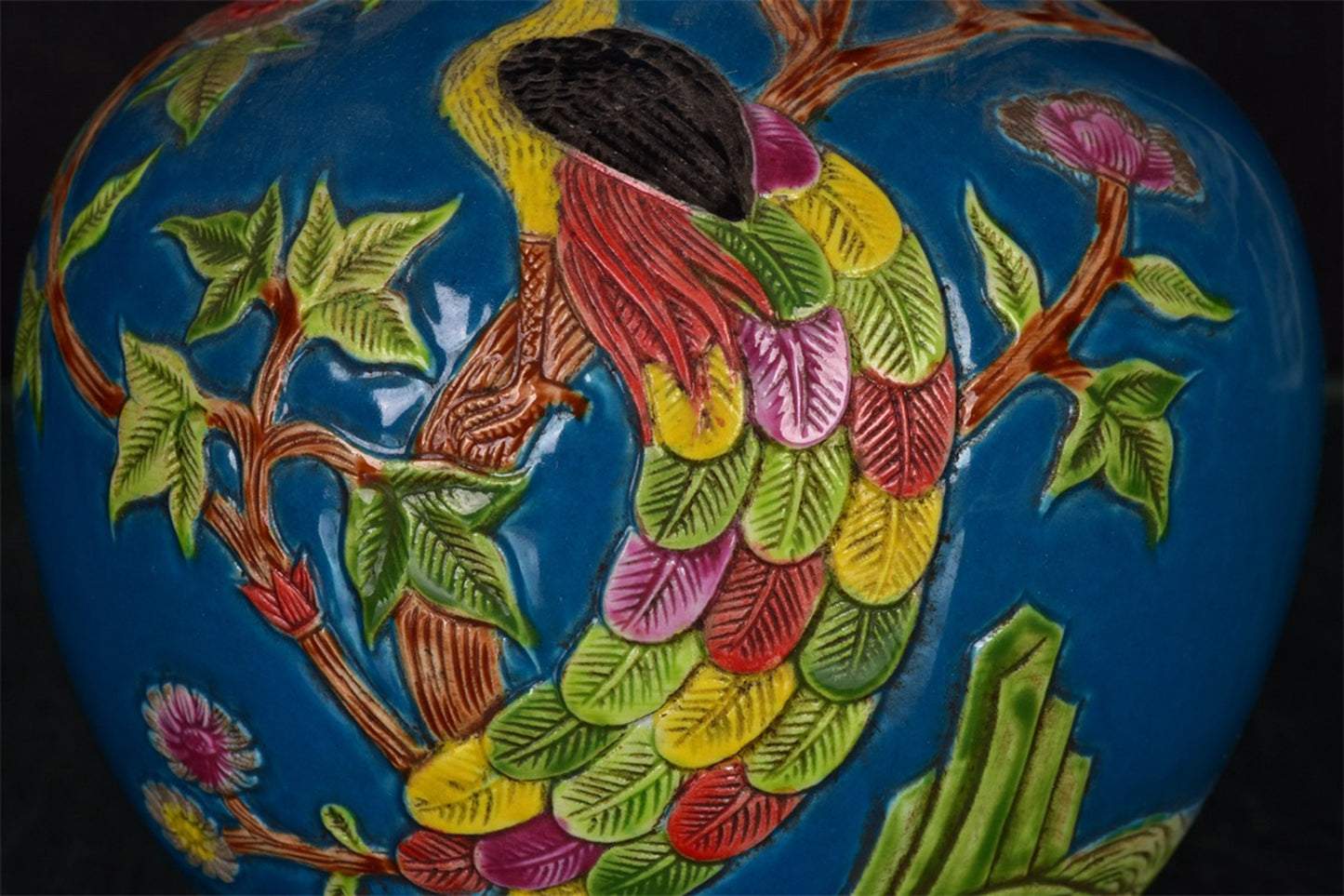 Chinese Antique Phoenix Opera Peony Pattern Bottle