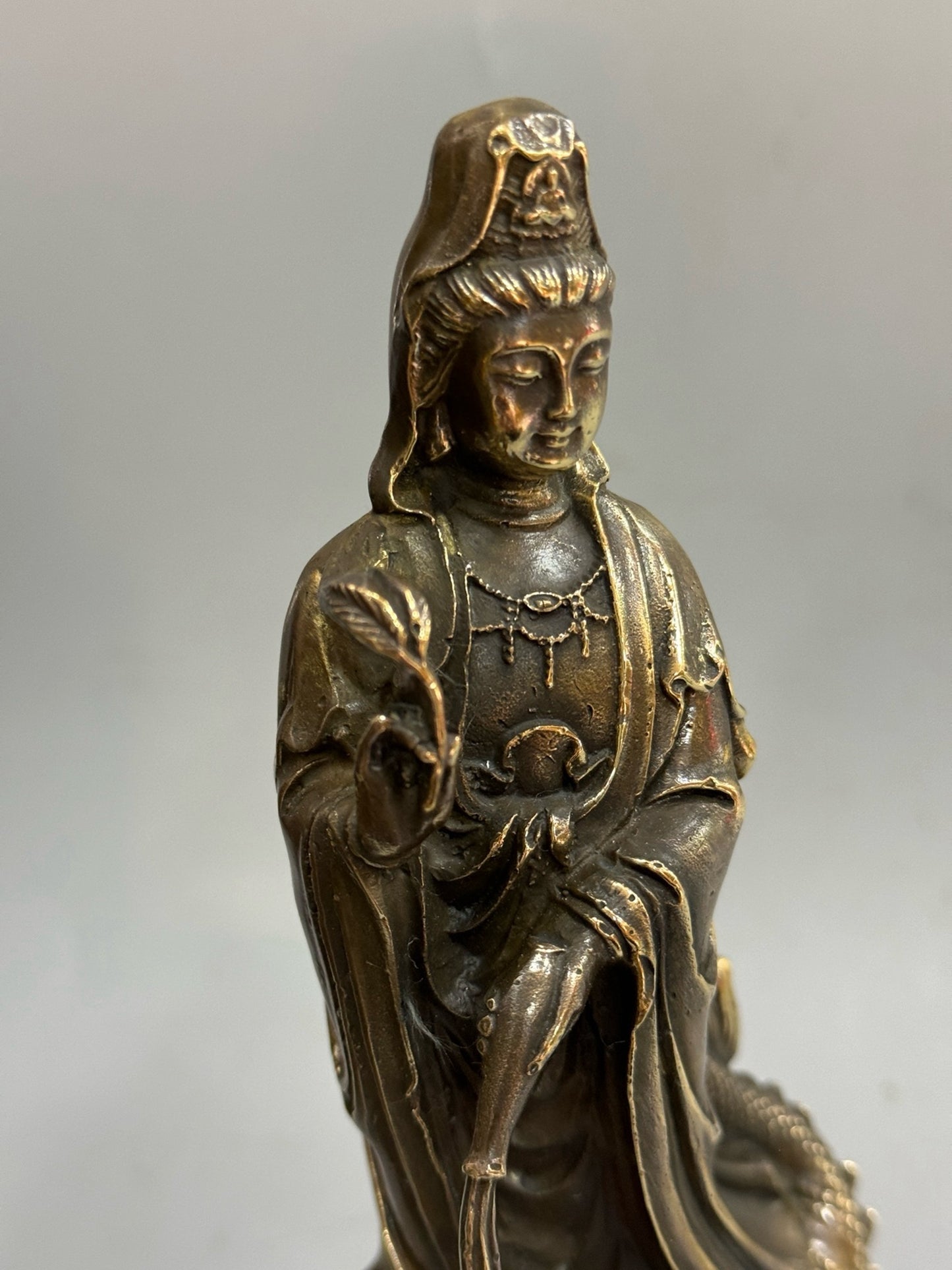Pure copper antique imperial dragon Guanyin