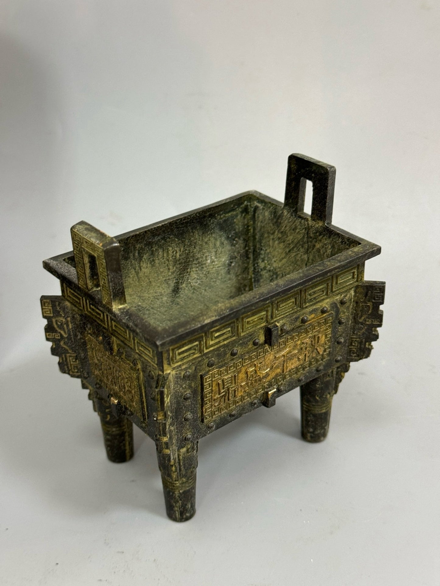 Pure copper antique gilded cauldron