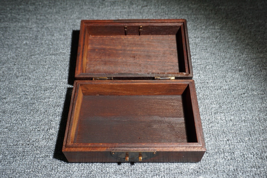 Chinese antique rosewood jewelry box