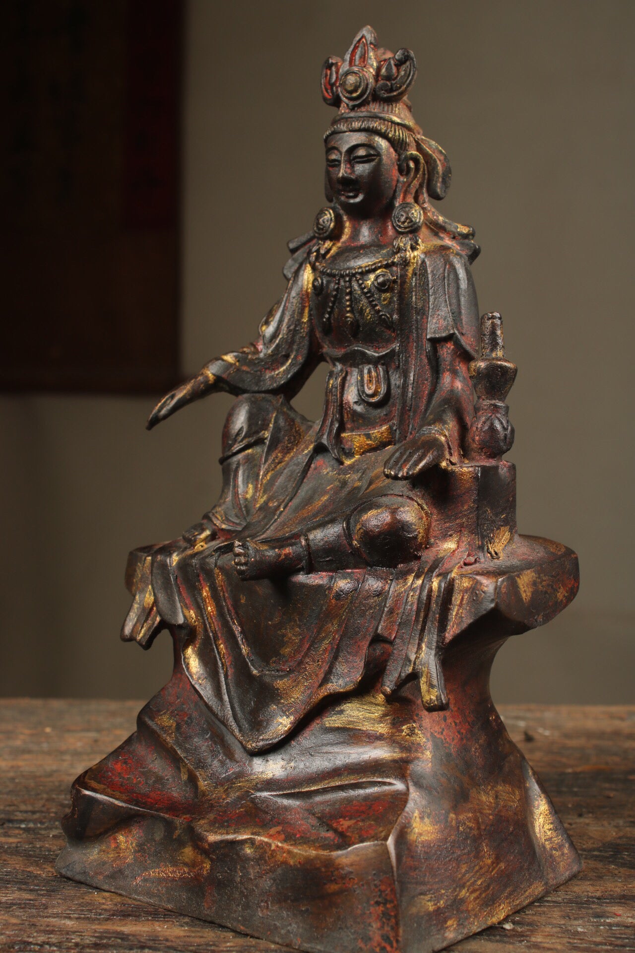 Chinese antique pure copper Guanyin