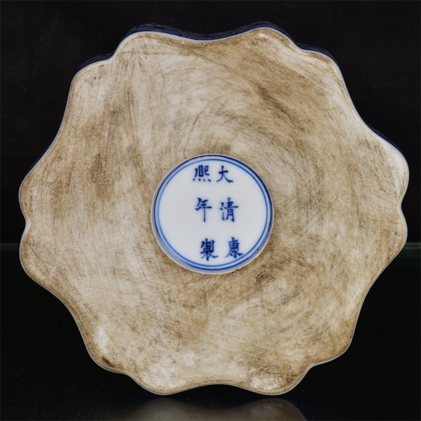 Chinese antique blue and white character story pattern hollowed out tea plate
