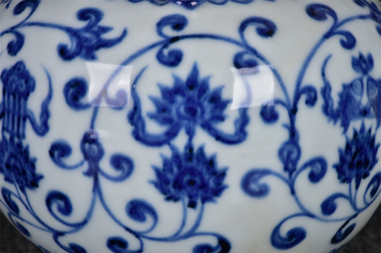 Chinese antique blue and white entangled branches and floral patterns double series lid jar