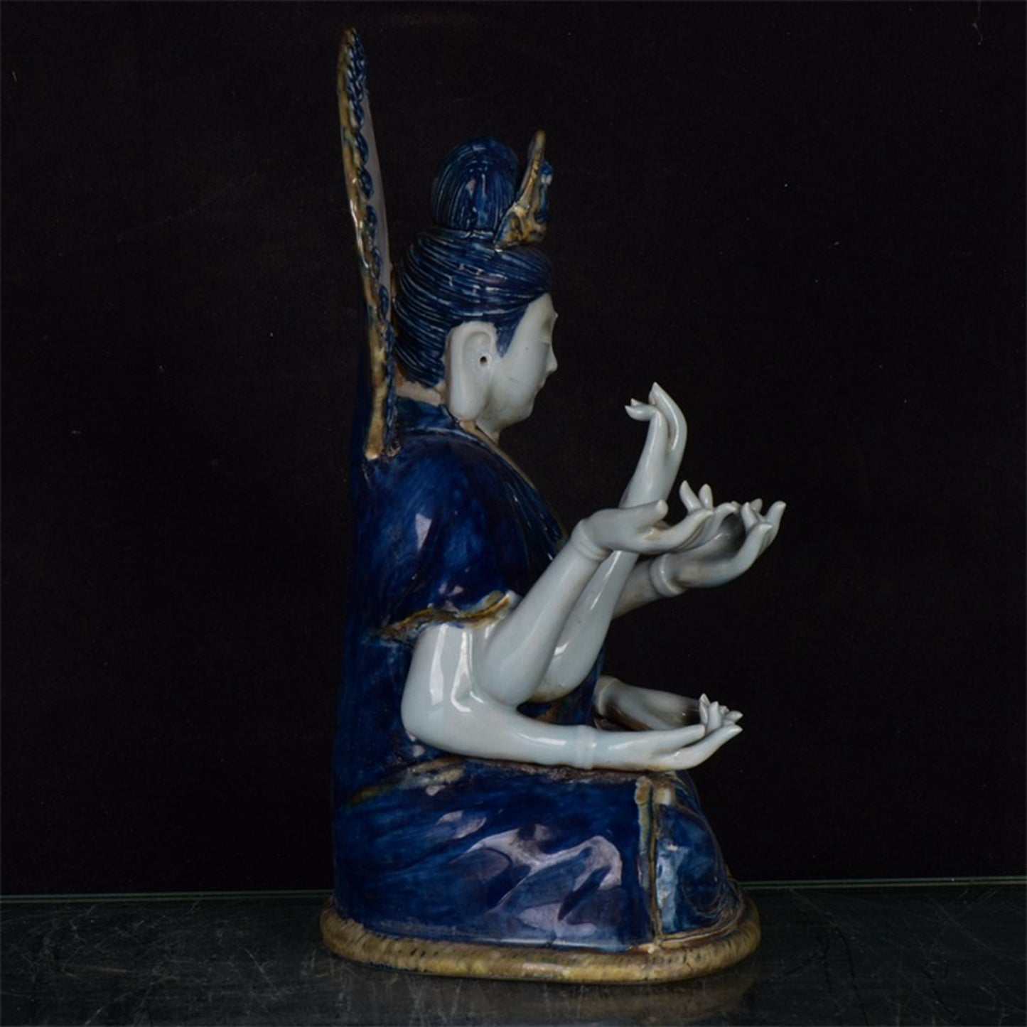 Chinese antique blue and white Guanyin sculpture