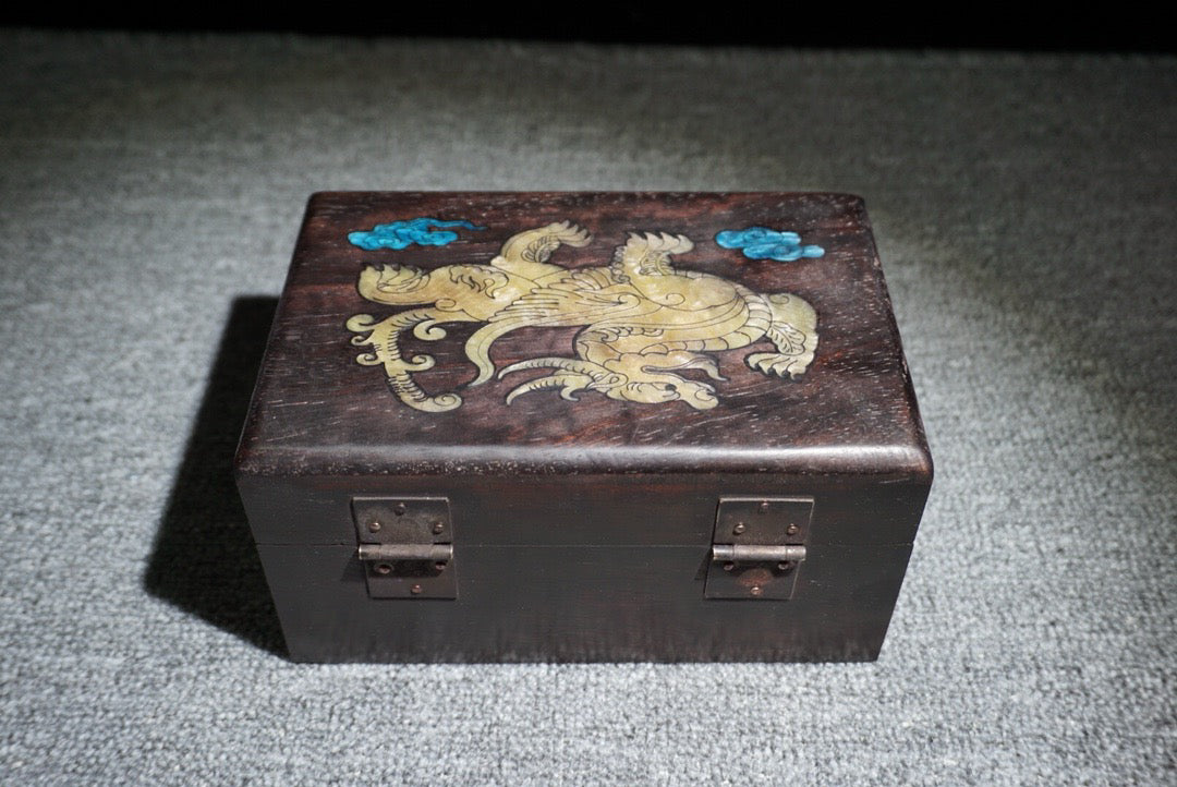 Chinese antique rosewood jewelry box