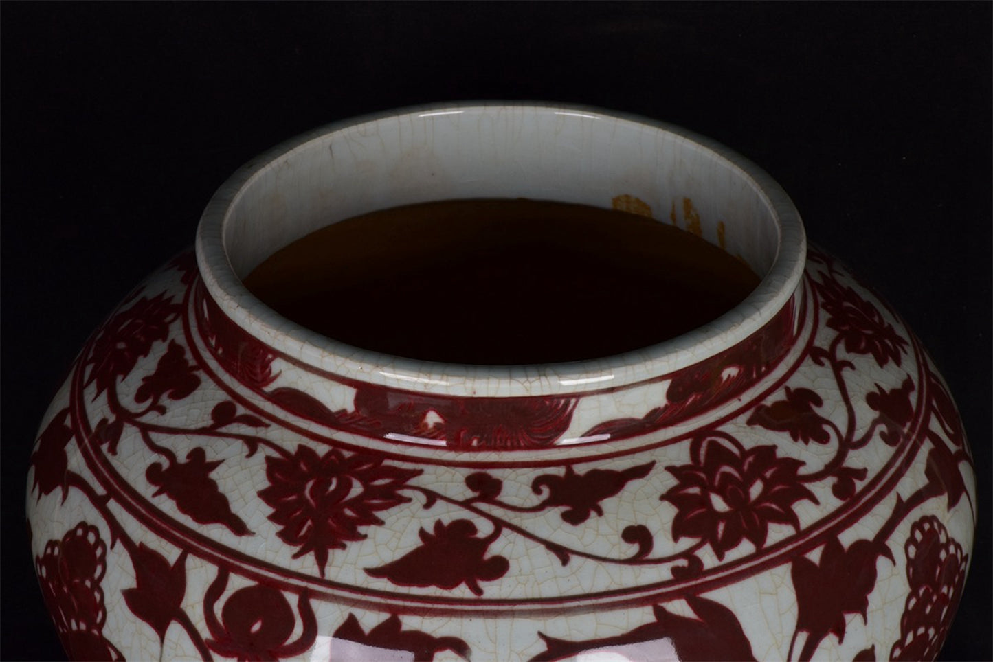 Chinese antique glazed red open sheet peony flower patterned jar