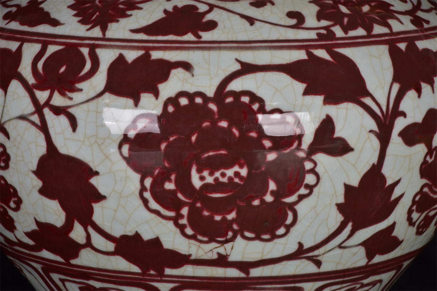 Chinese antique glazed red open sheet peony flower patterned jar