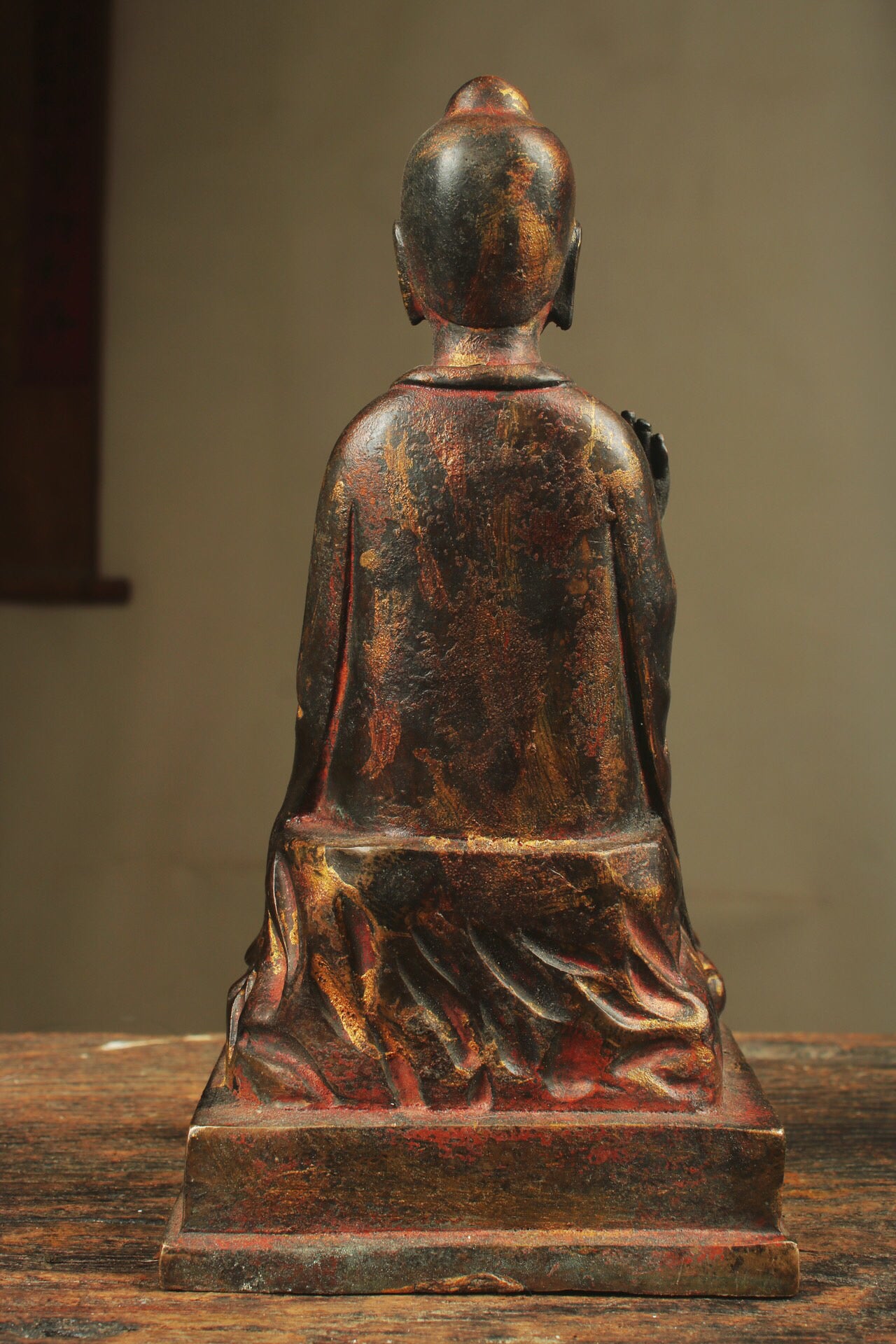 A Chinese antique pure copper Buddha statue