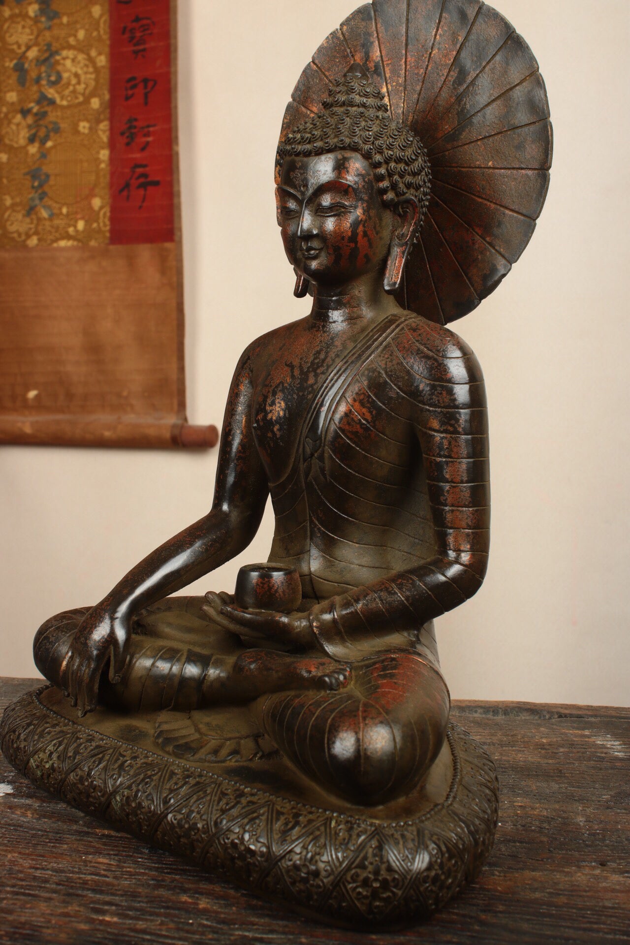 A Chinese antique pure copper statue of Shakyamuni Buddha