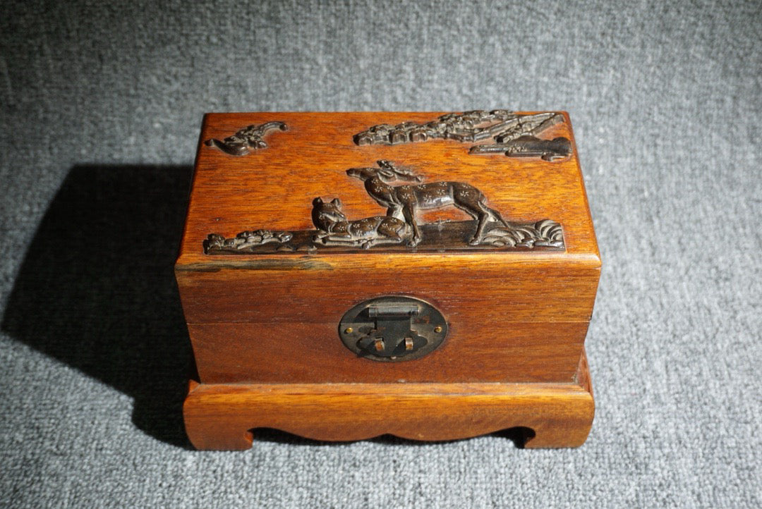 Chinese antique rosewood jewelry box