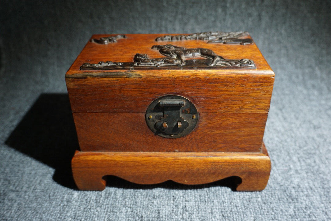 Chinese antique rosewood jewelry box
