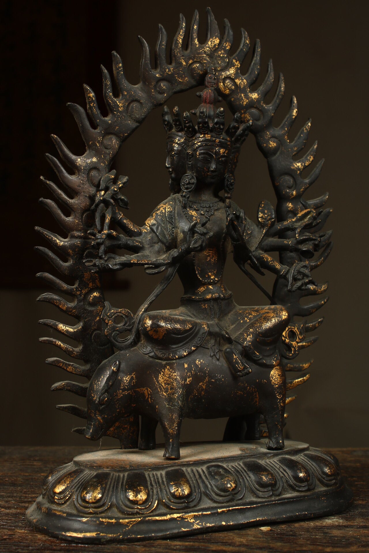 A Chinese antique pure copper statue of Mahasthamaprapta